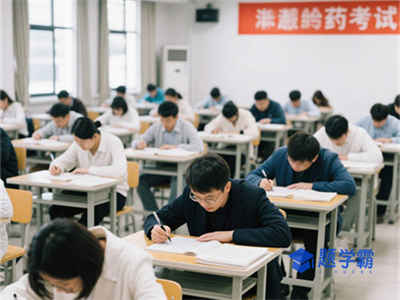 长沙湘麓医药中等职业技术学校2025年学费多少？贵吗？
